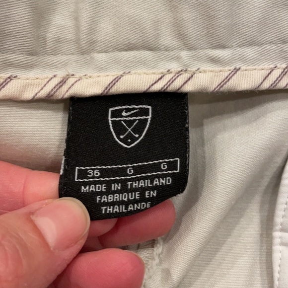 Nike Golf Shorts - Picture 3 of 5